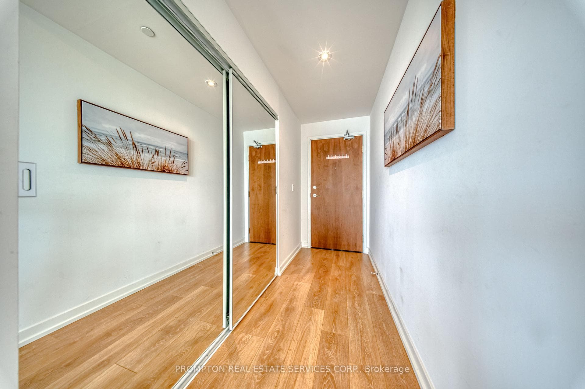 115 Mcmahon Drive Unit 3802 photo 23