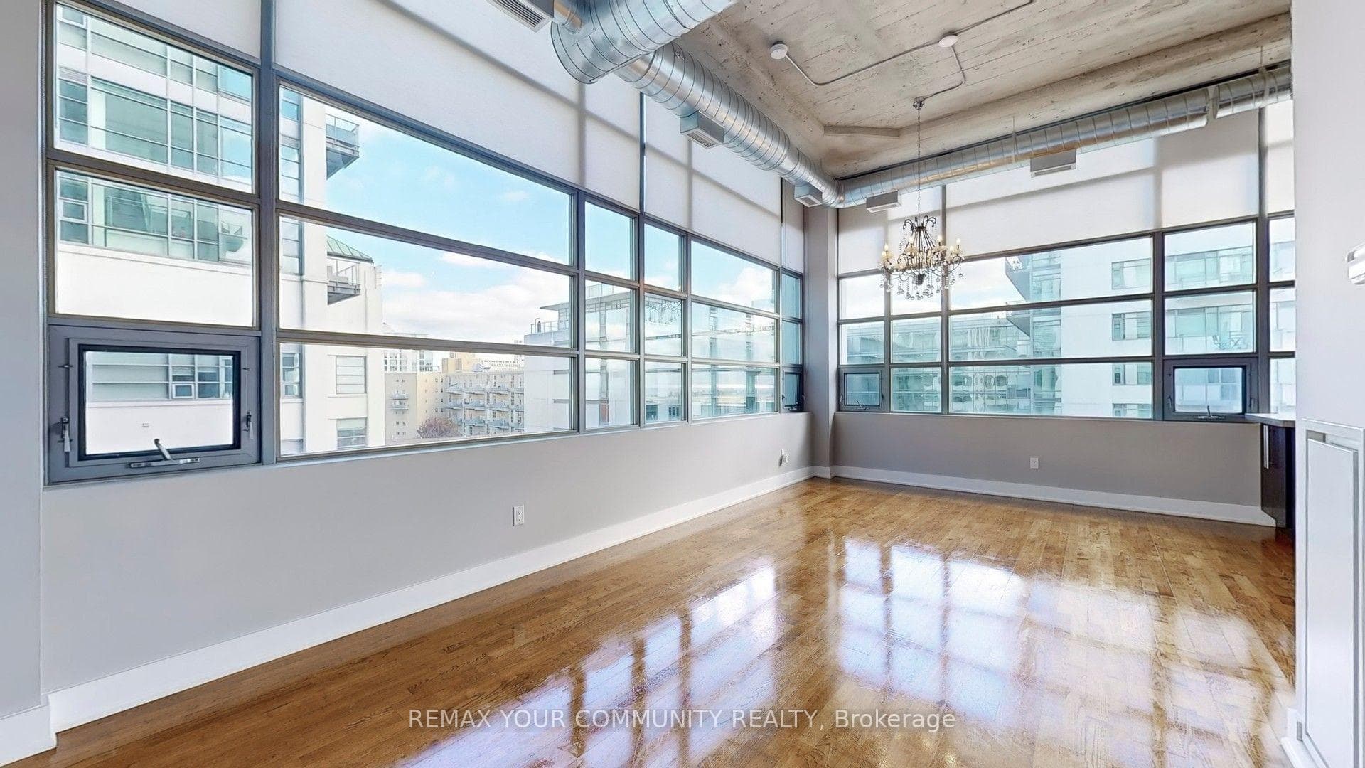 637 Lake Shore Boulevard Unit 504 photo 6