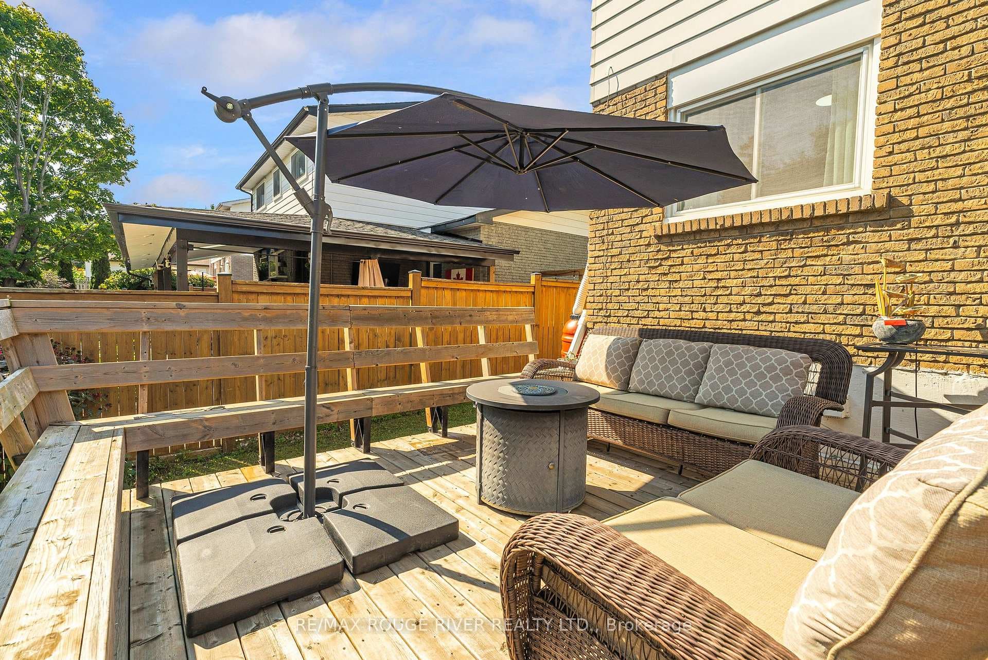 19 Vanstone Court photo 31