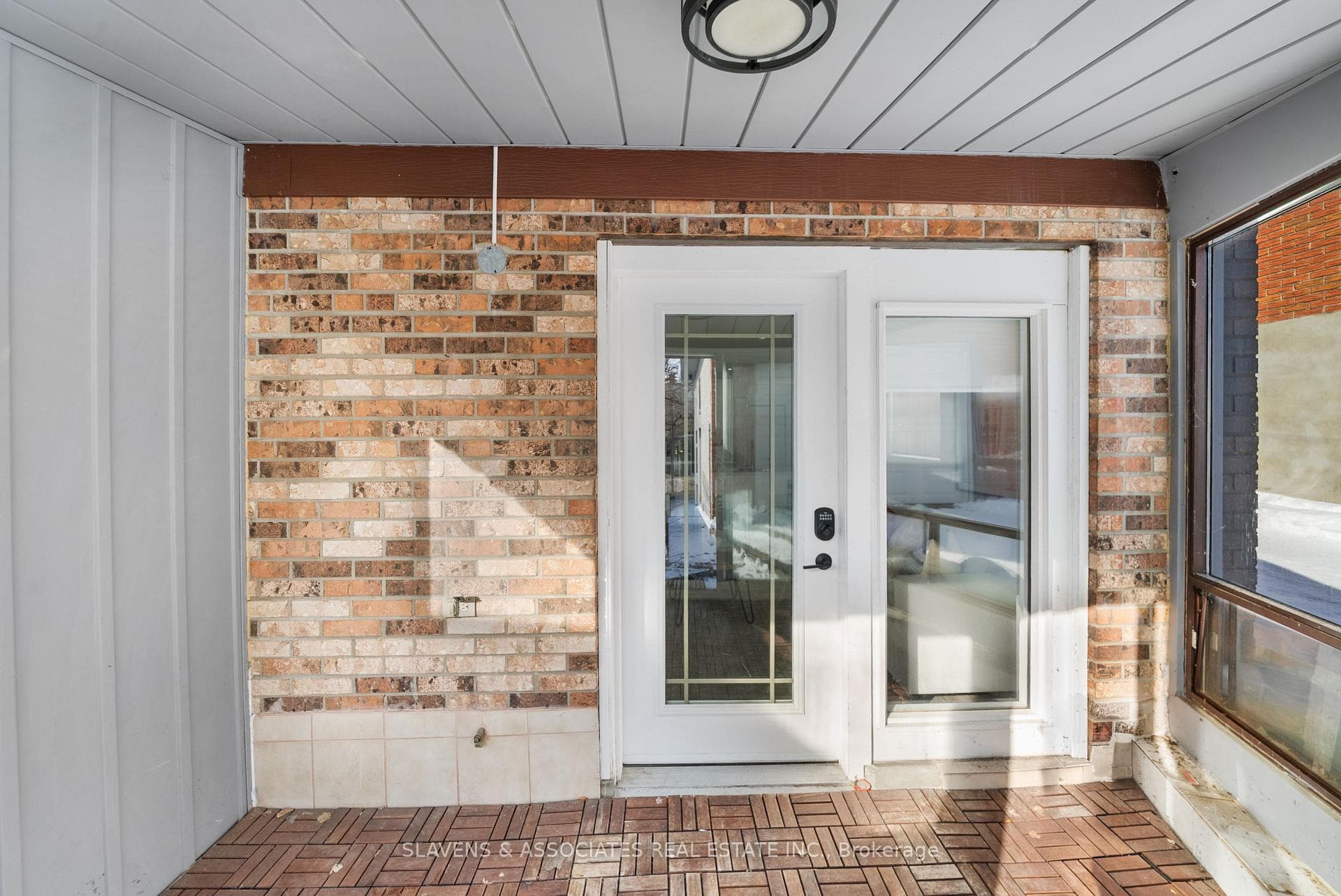 15 Ashbury Avenue photo 40