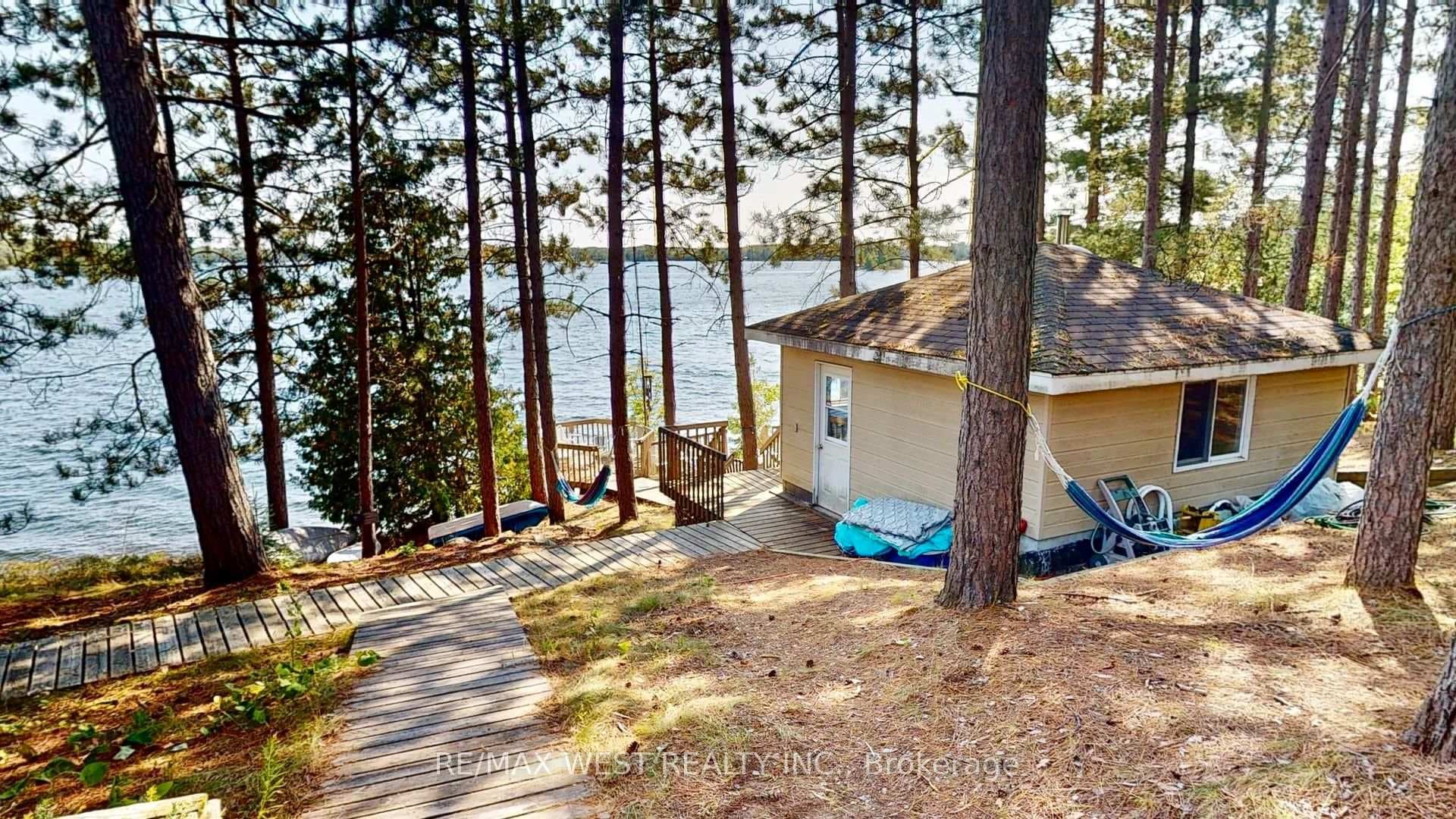 84 Northshore Road photo 35