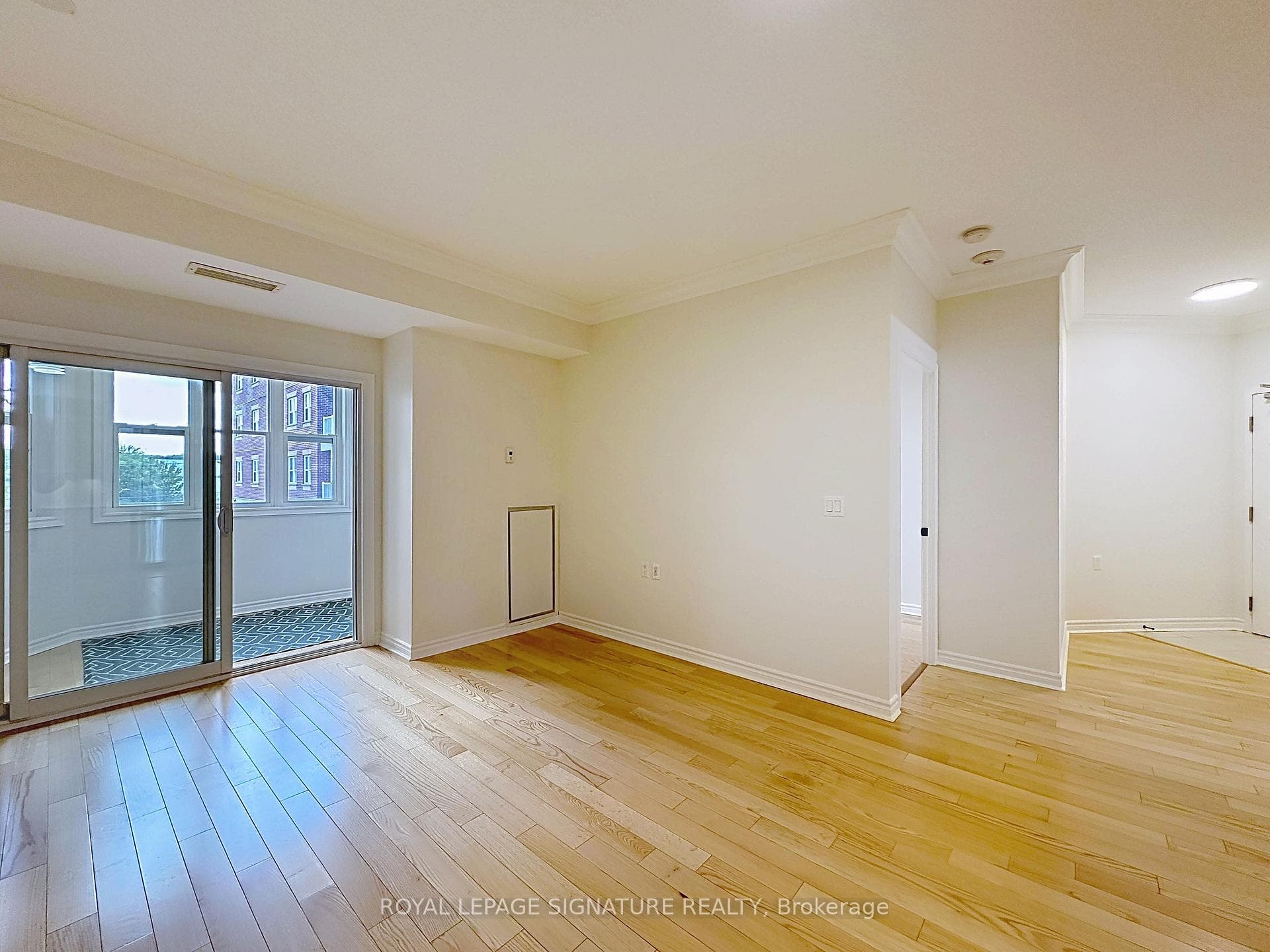 15450 Yonge Street Unit 210 photo 15