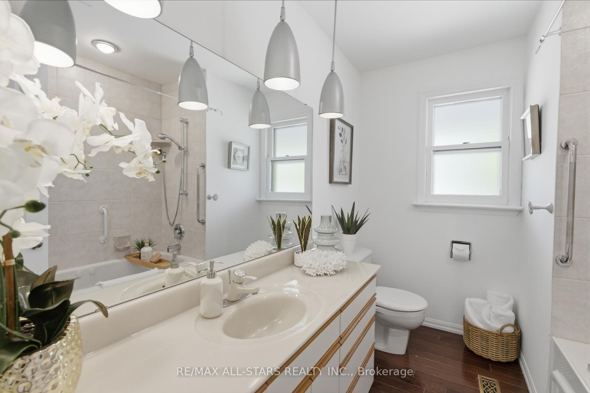 382 Rupert Avenue photo 21