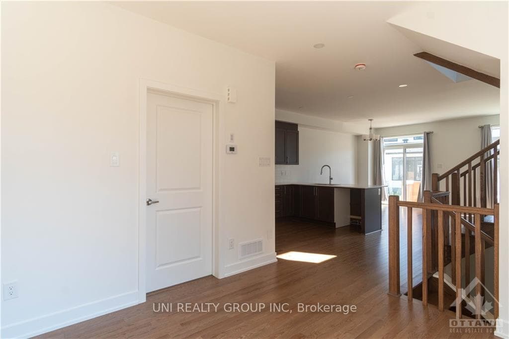 65 ROBUSTA Lane photo 3