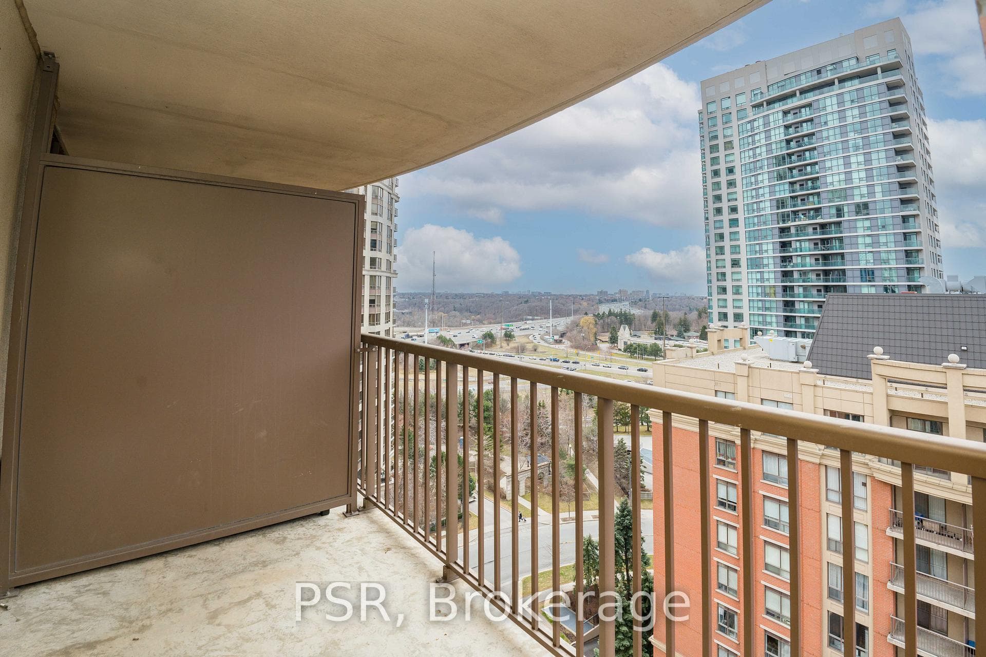 55 Harrison Garden Boulevard Unit LPH7 photo 7