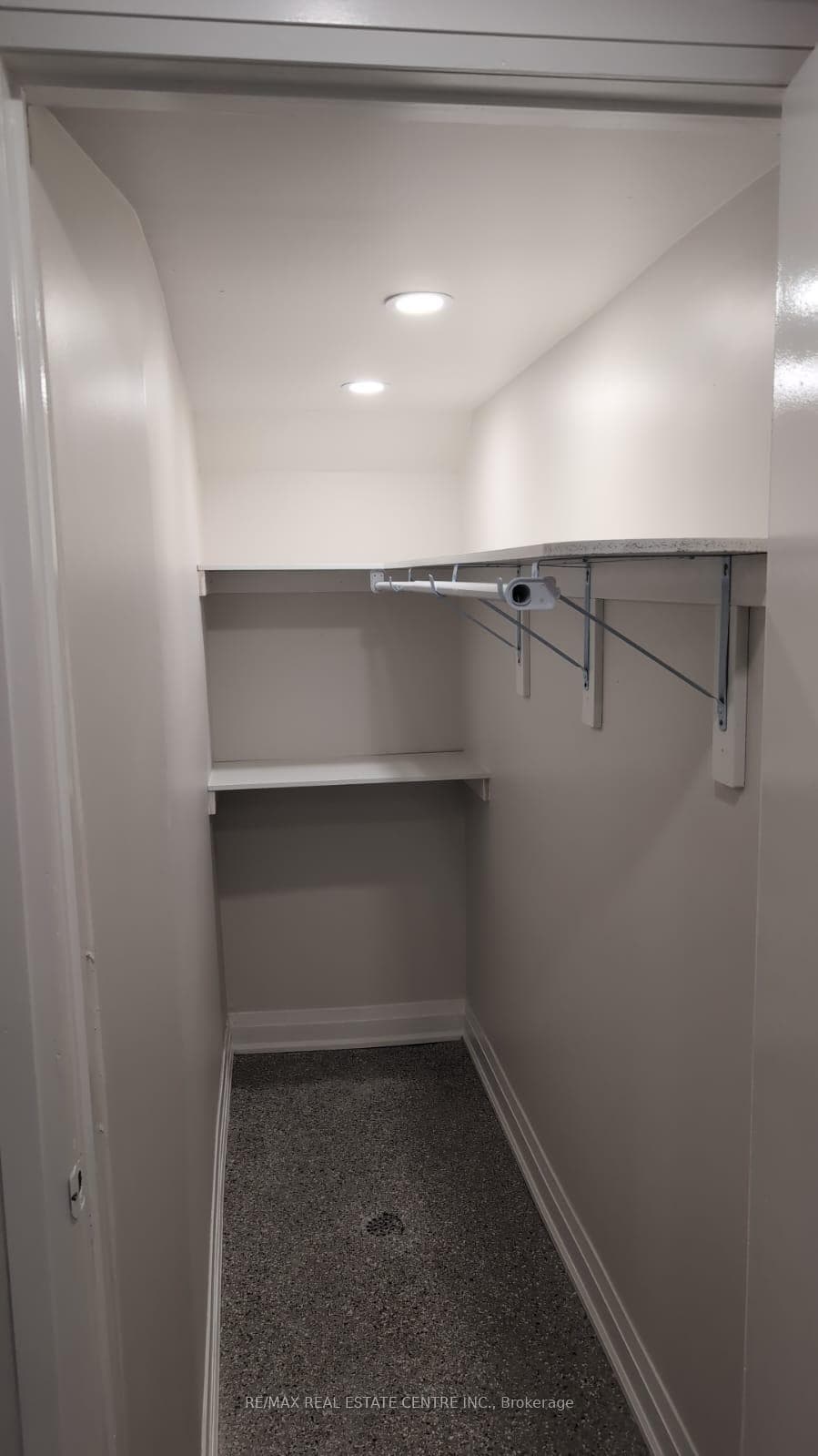 866 Mcnair Circle Unit Basement photo 16