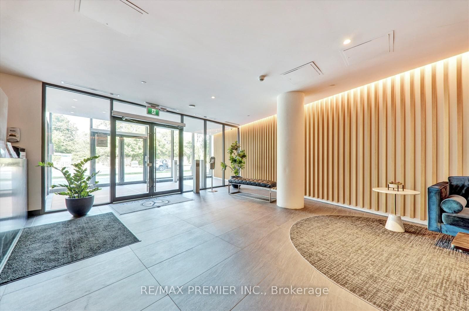 160 Flemington Road Unit 420 photo 6
