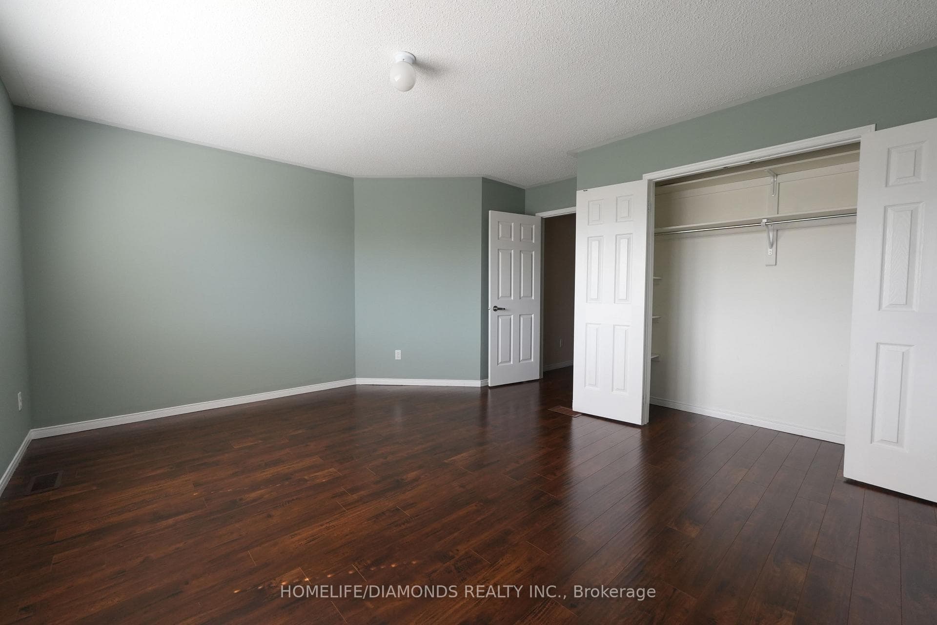 5267 BROOKWOOD Court photo 12