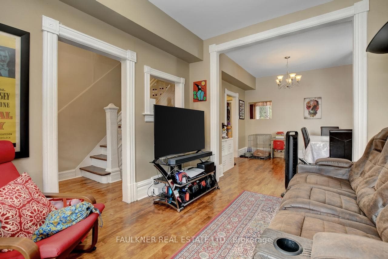 37 Arlington Avenue photo 7