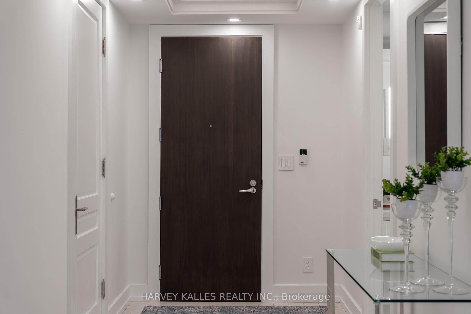 10 Bellair Street Unit 603 photo 4