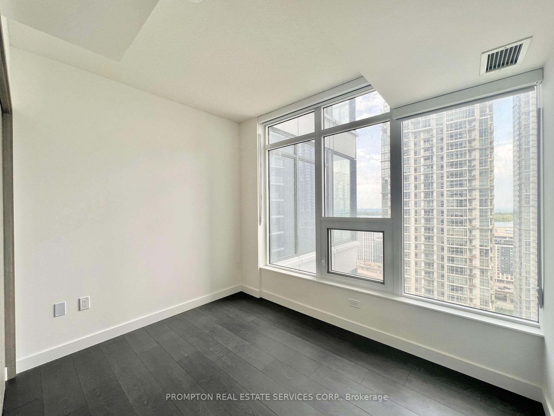 1 Concord Cityplace Way Unit 2810 photo 5