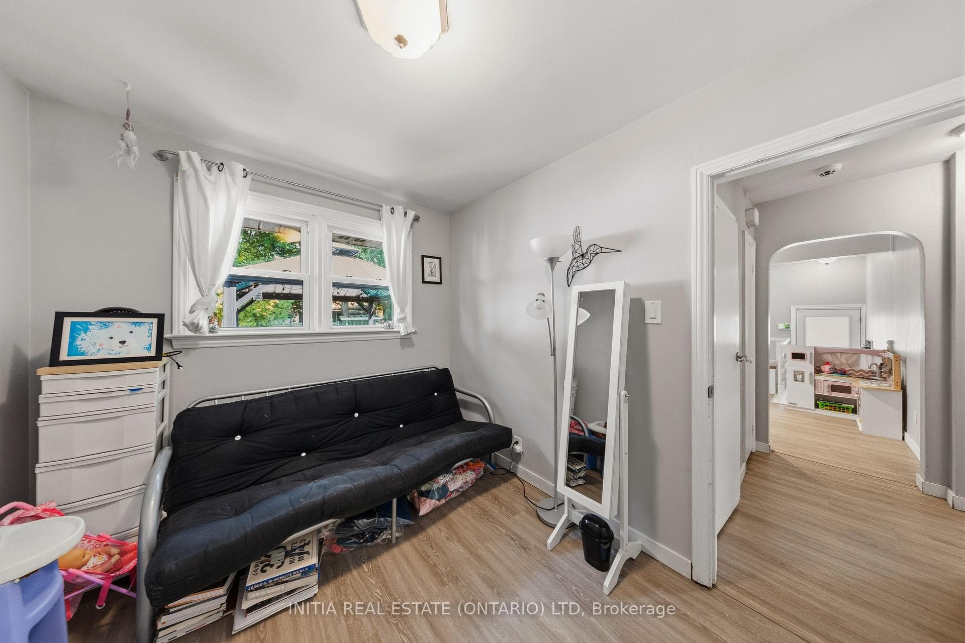 97 Grey Crescent photo 17