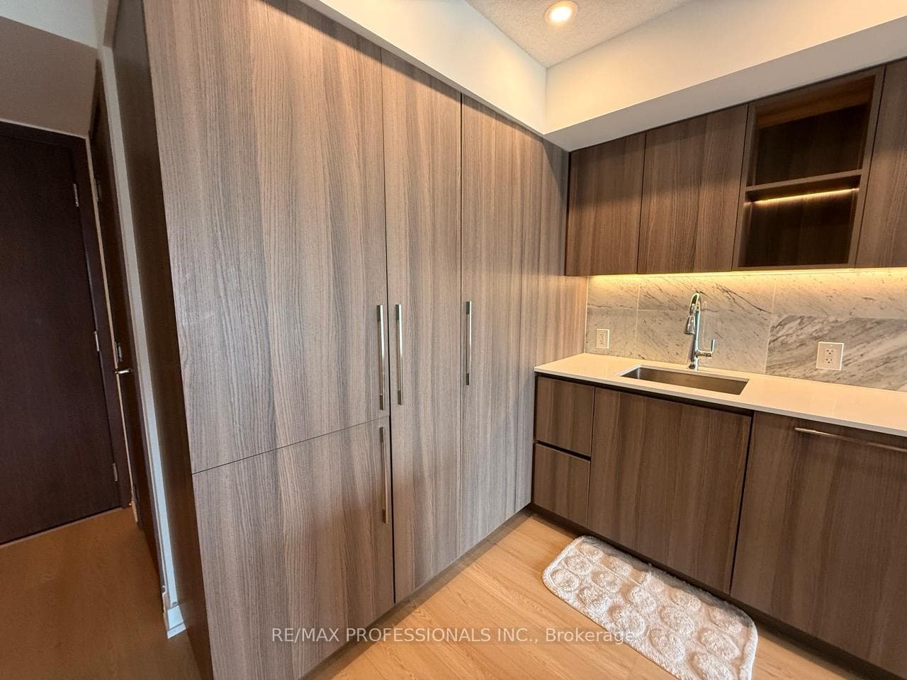 19 Bathurst Street Unit 1708 photo 11
