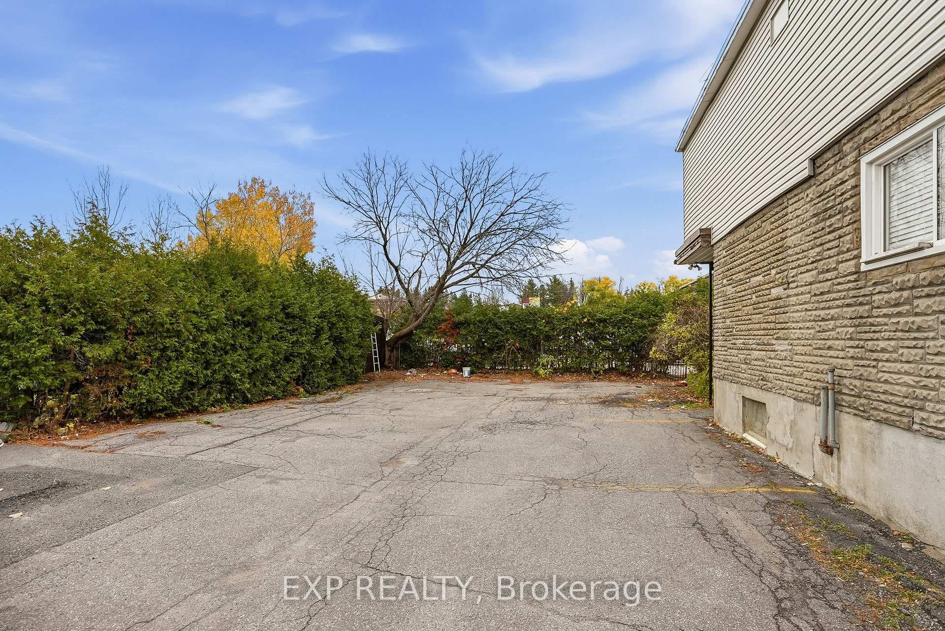 1237 1255 Cousineau Street photo 40