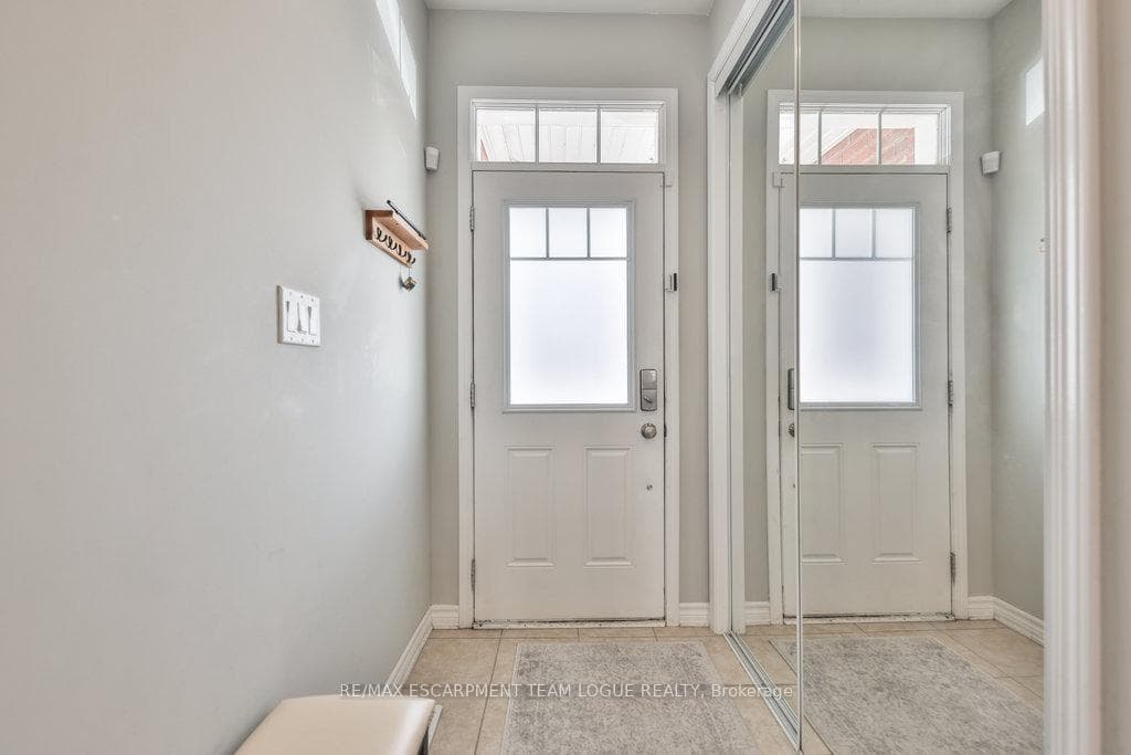 443 Grey Landing N/A photo 4
