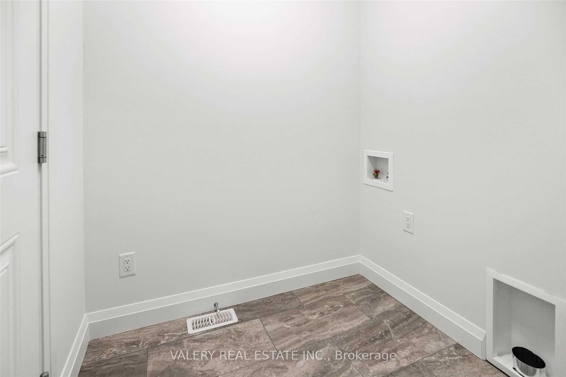 9 Peachleaf Lane photo 17