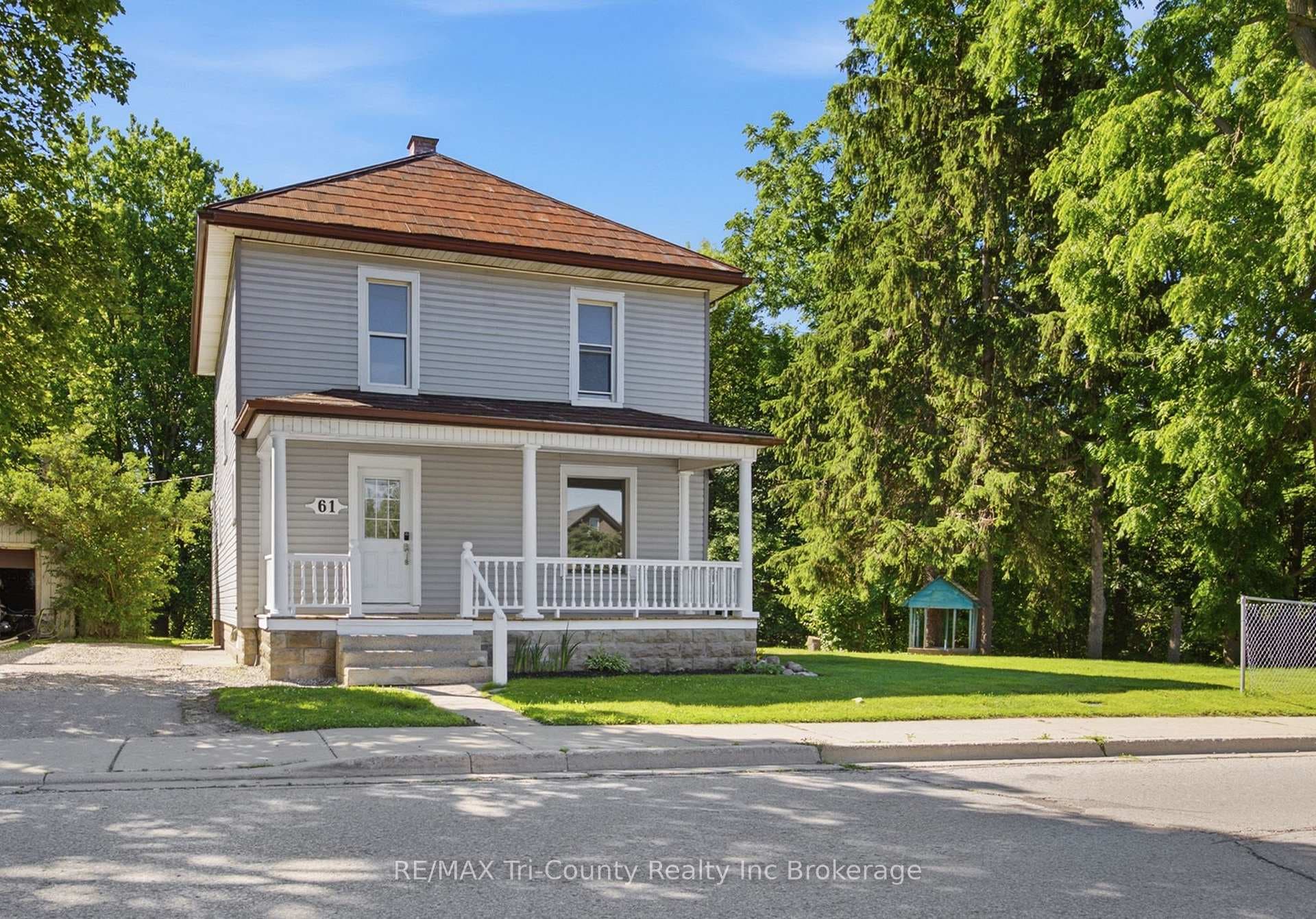 61 Brock Street photo 1