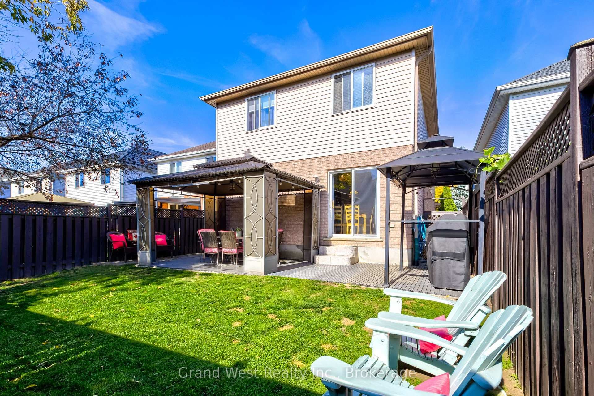 39 KARALEE Crescent photo 42