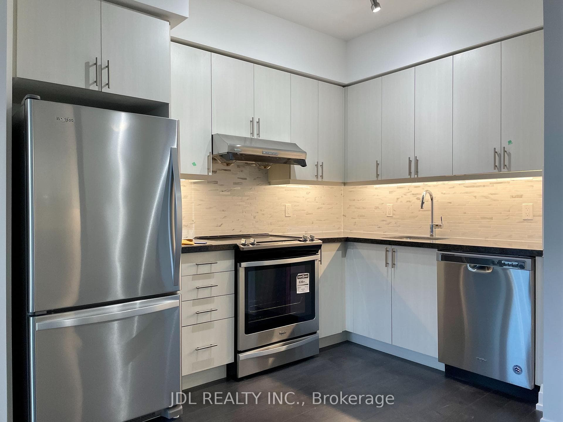 3121 Sheppard Avenue Unit 910 photo 7