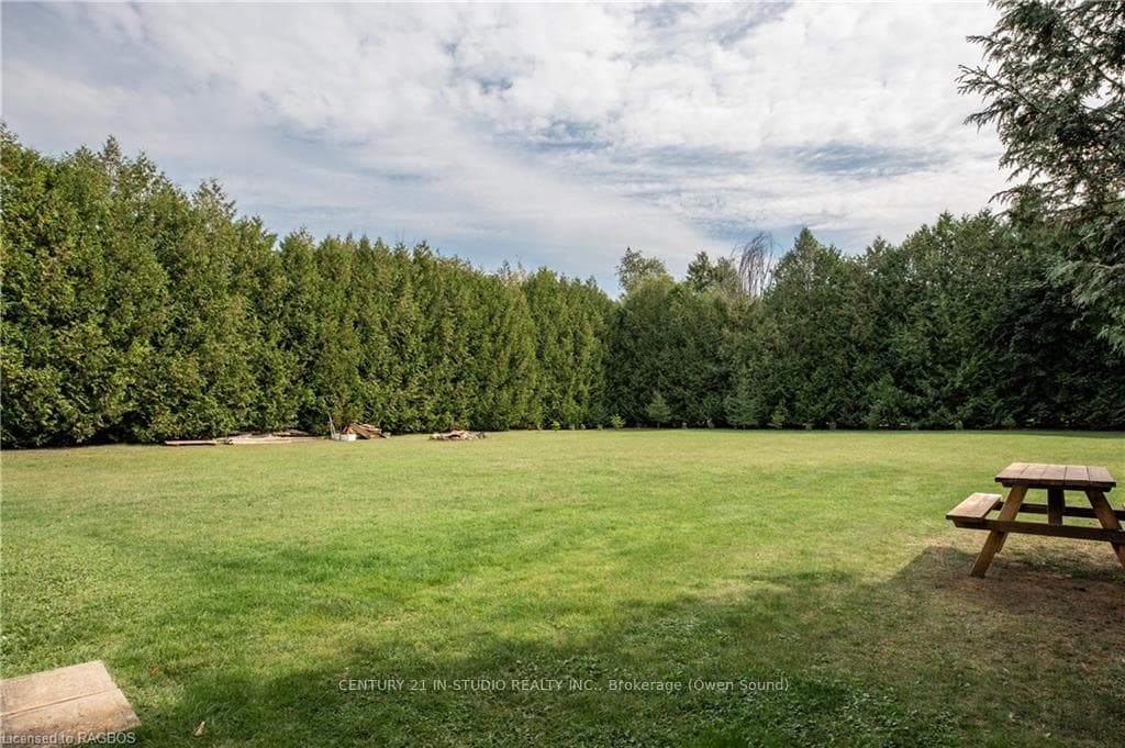 105 CRAWFORD RD Road photo 6