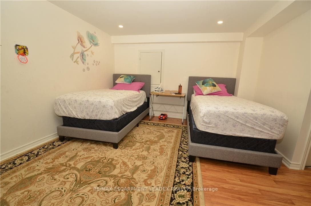 490 GREY Street Unit 23 photo 10