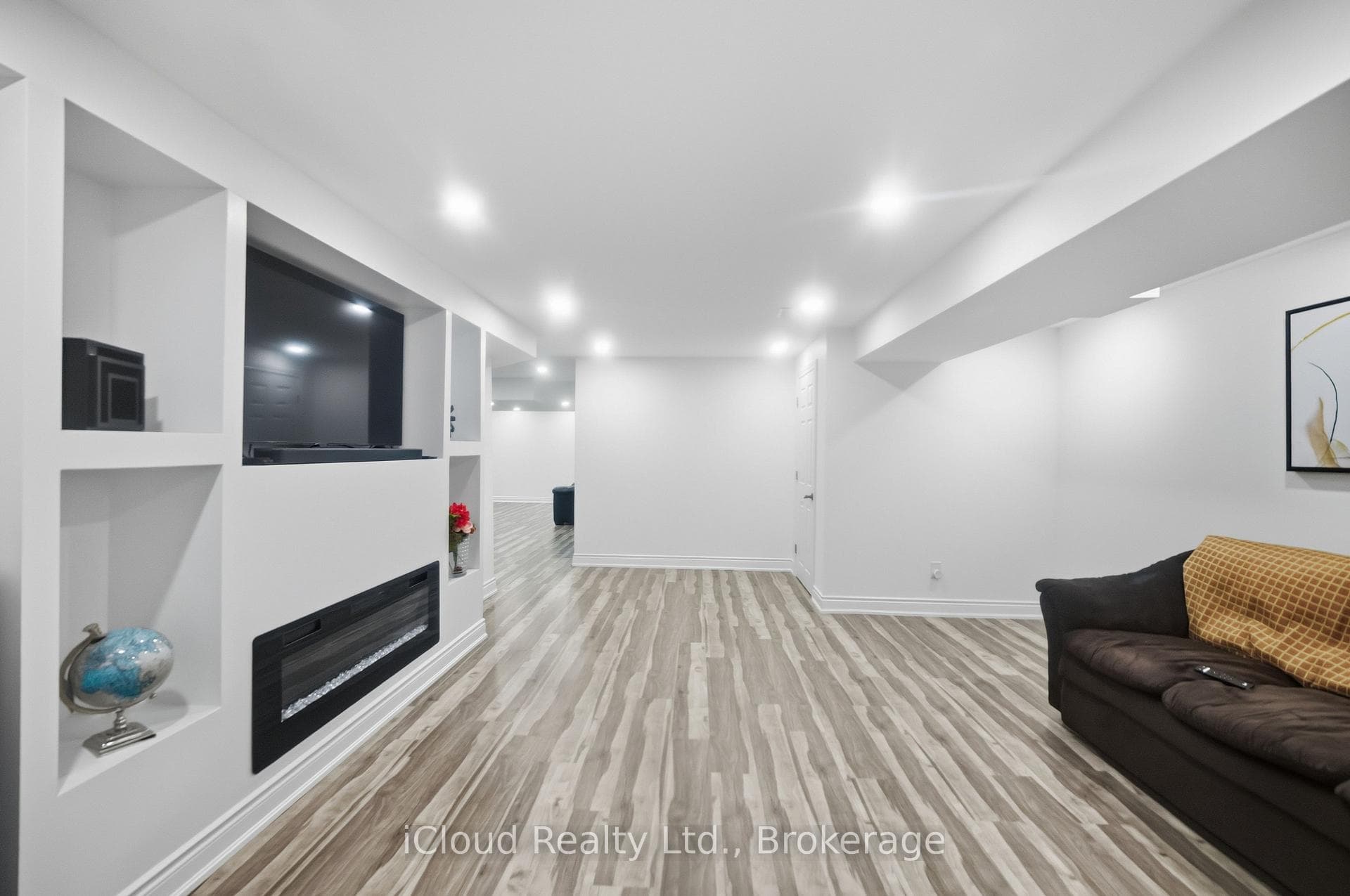 5 Leith Drive photo 34