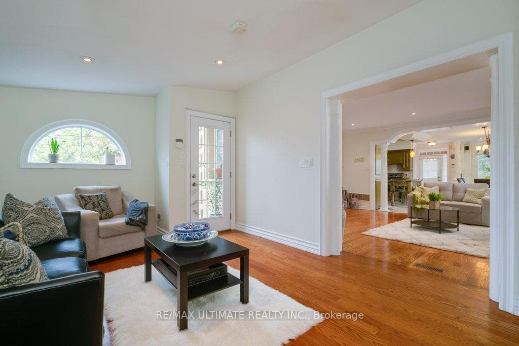 62 Schell Avenue photo 14