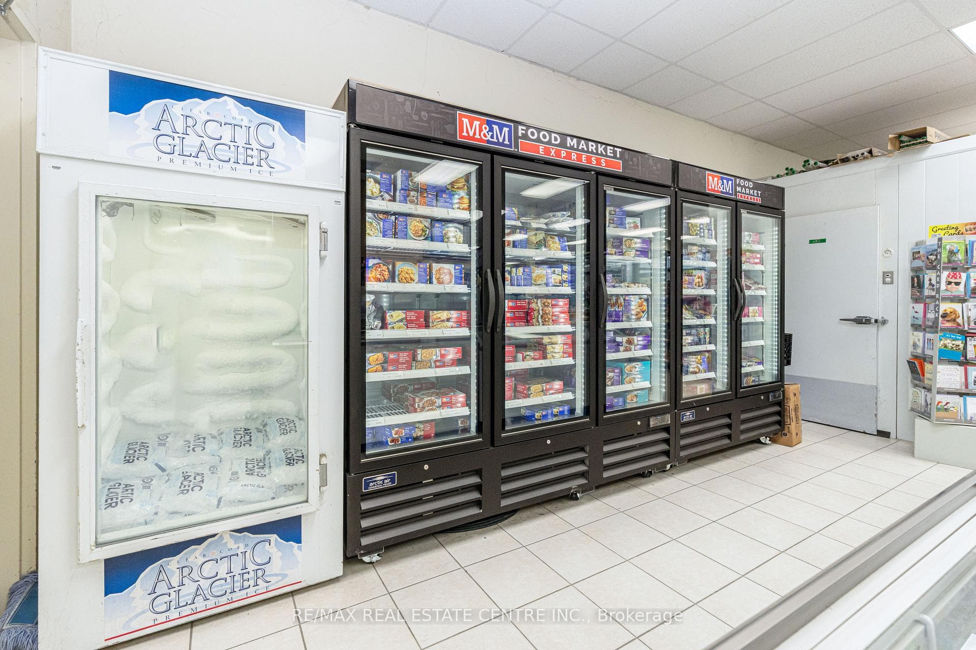 937002 Airport Road photo 13