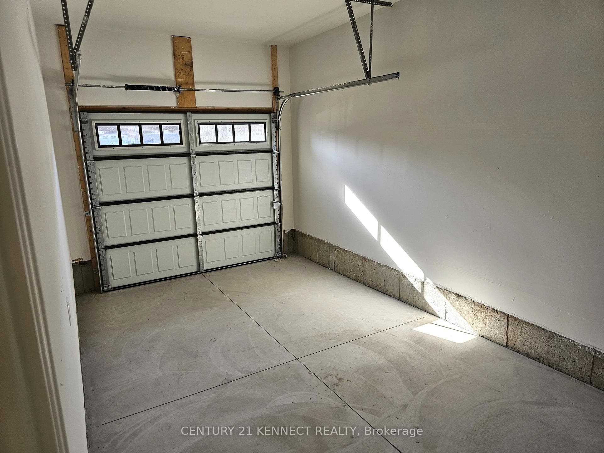 150 Bur Oak Drive photo 36