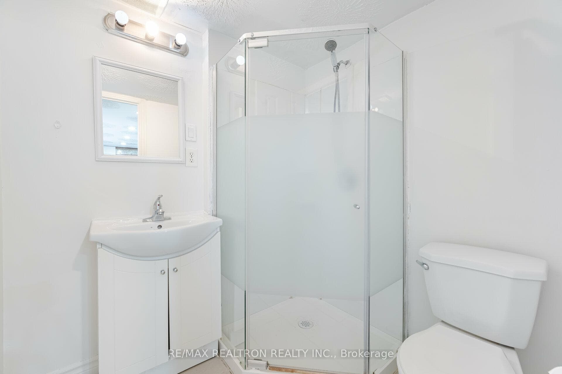 726 Brimorton Drive photo 28