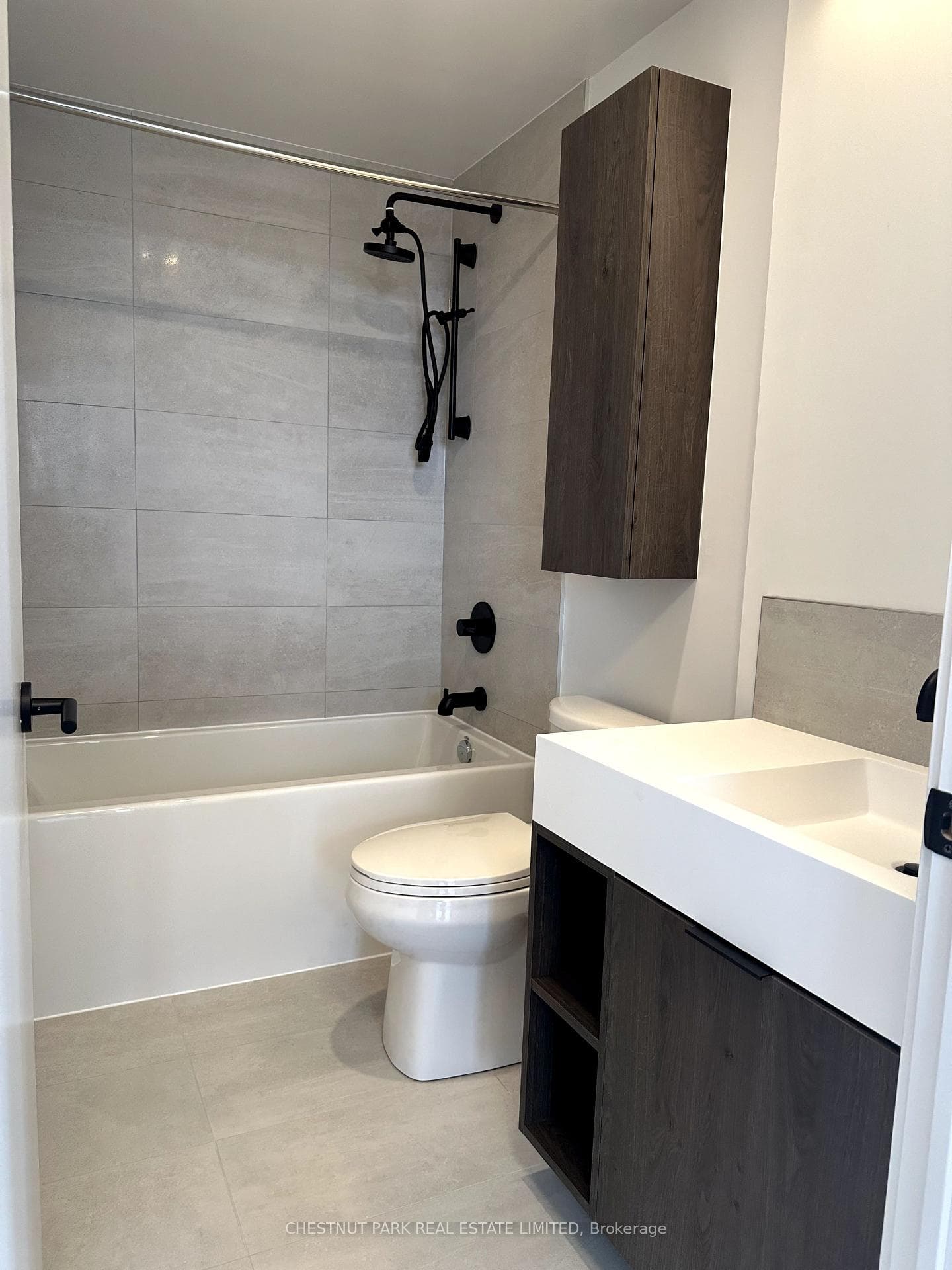 108 Peter Street Unit 2913 photo 4