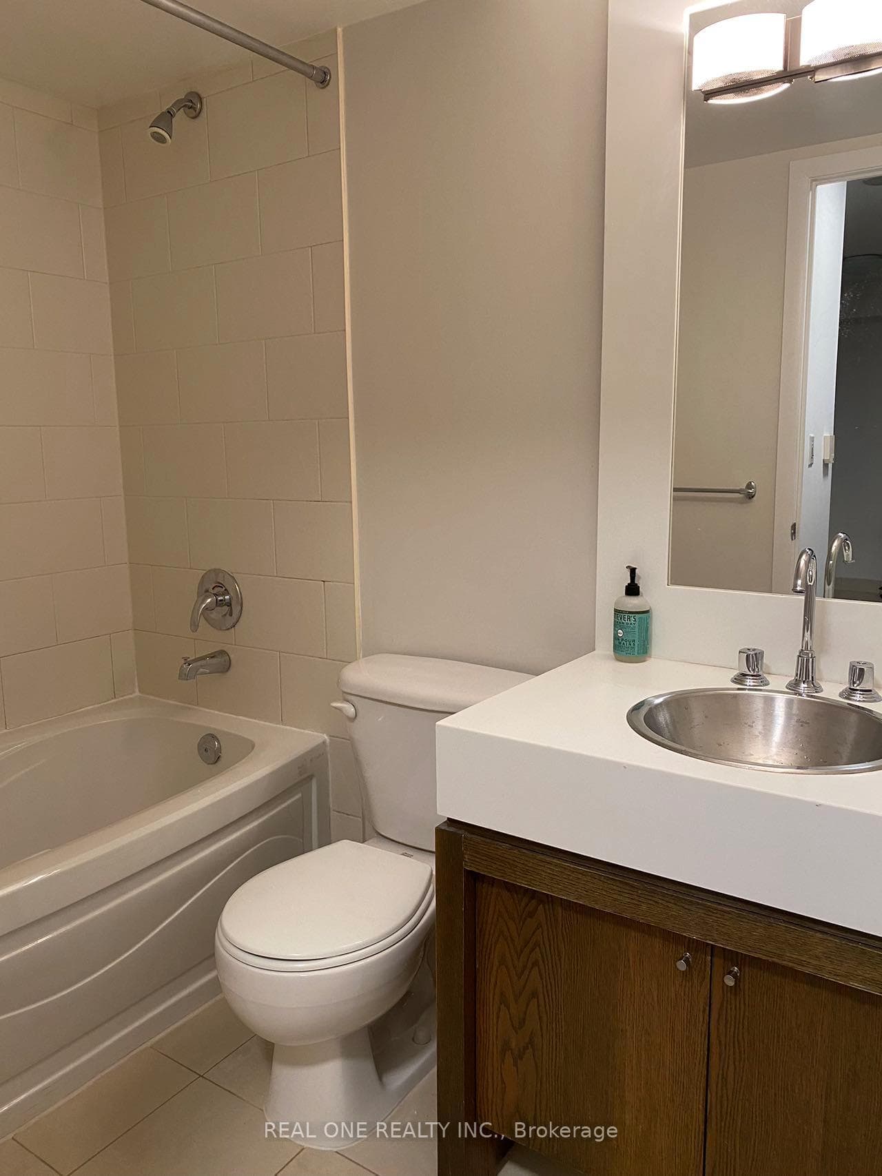 81 Navy Wharf Court Unit 2607 photo 11