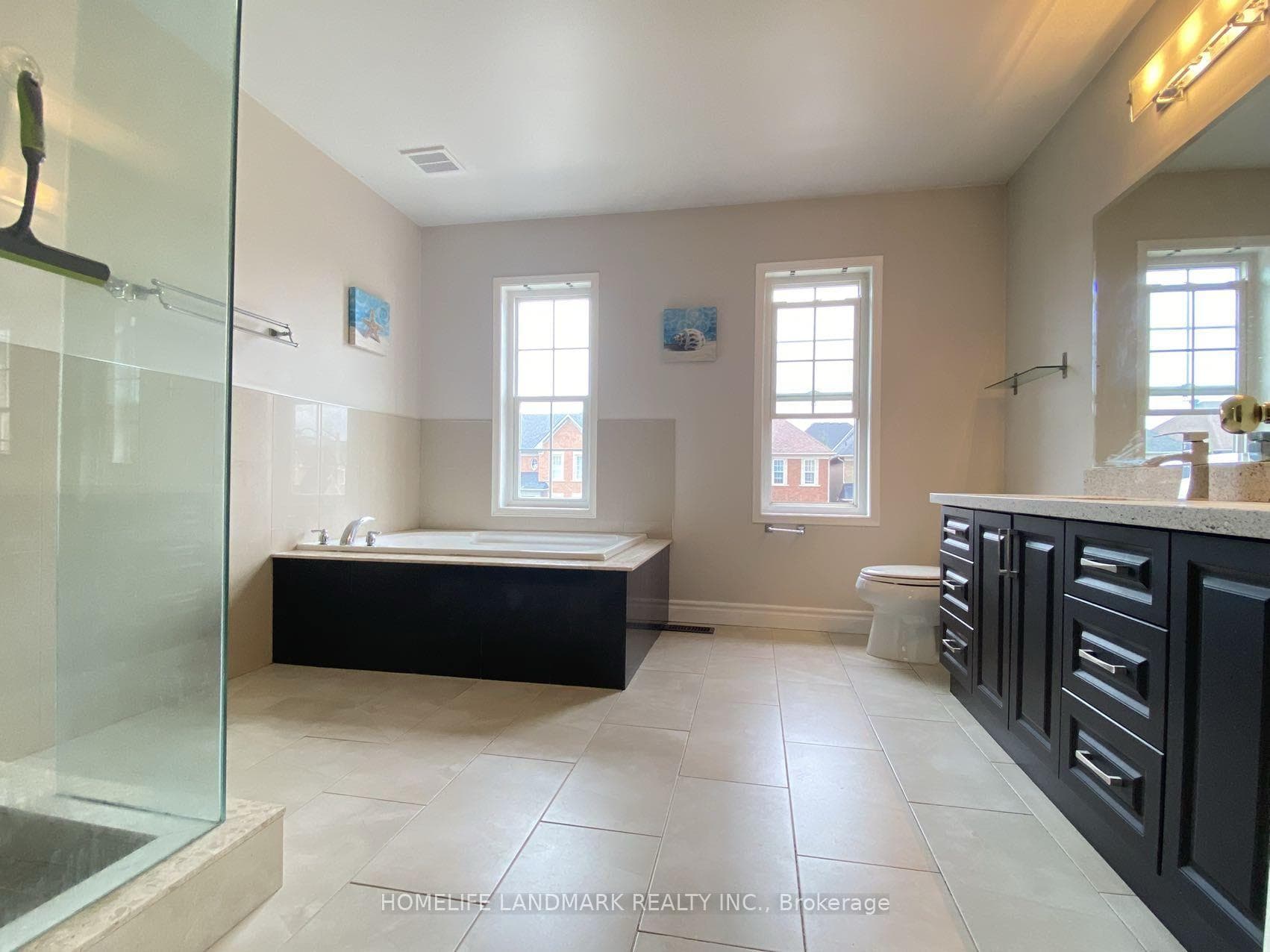 303 Tower Hill Road photo 8