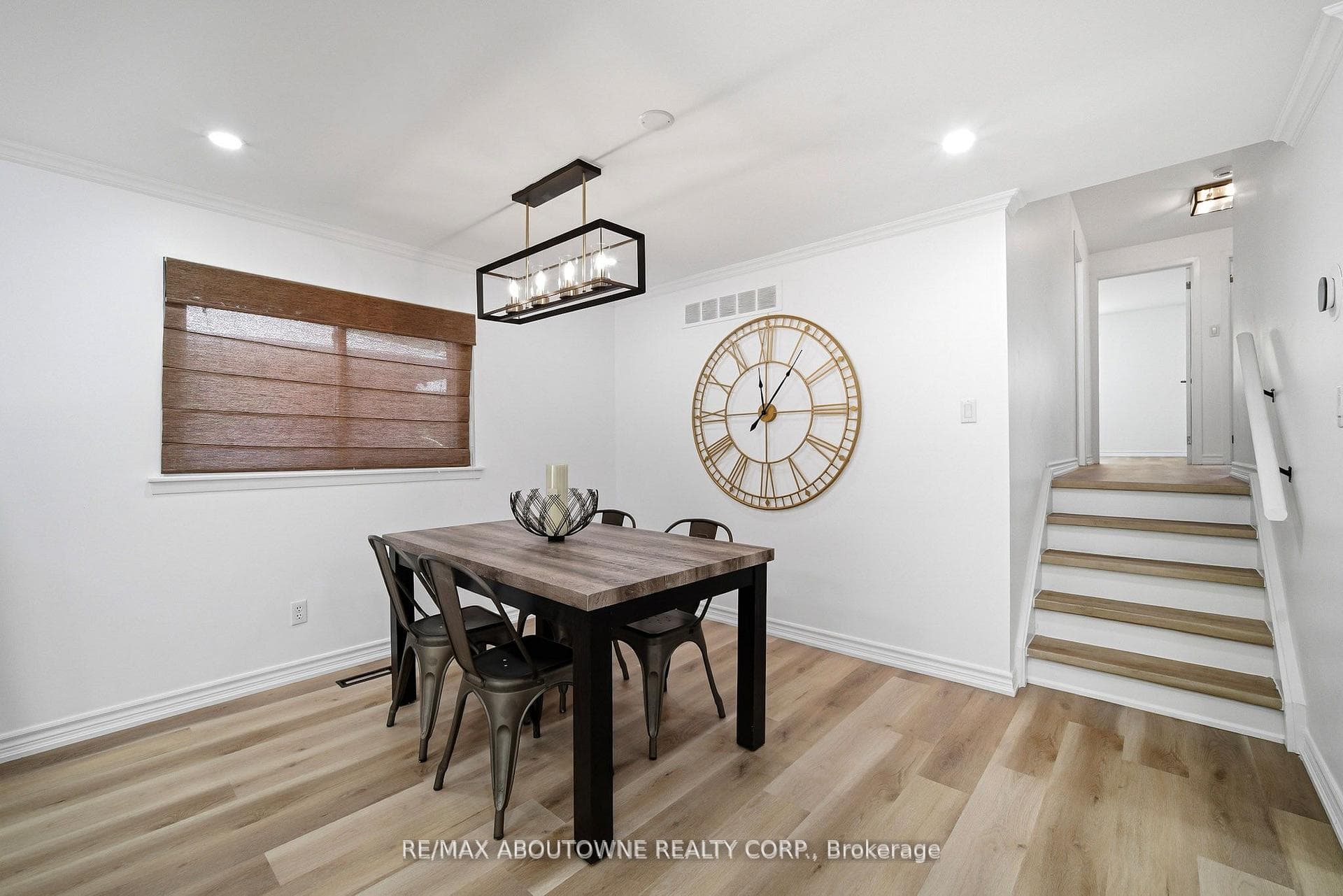 2306 Devon Road photo 7