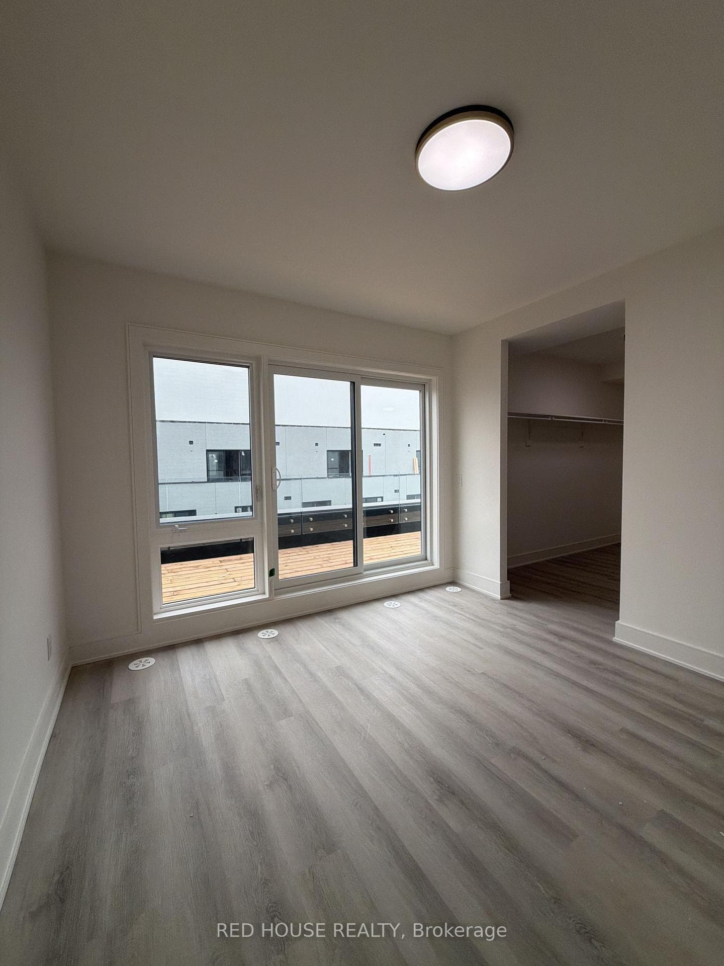 157 Everett Common photo 15