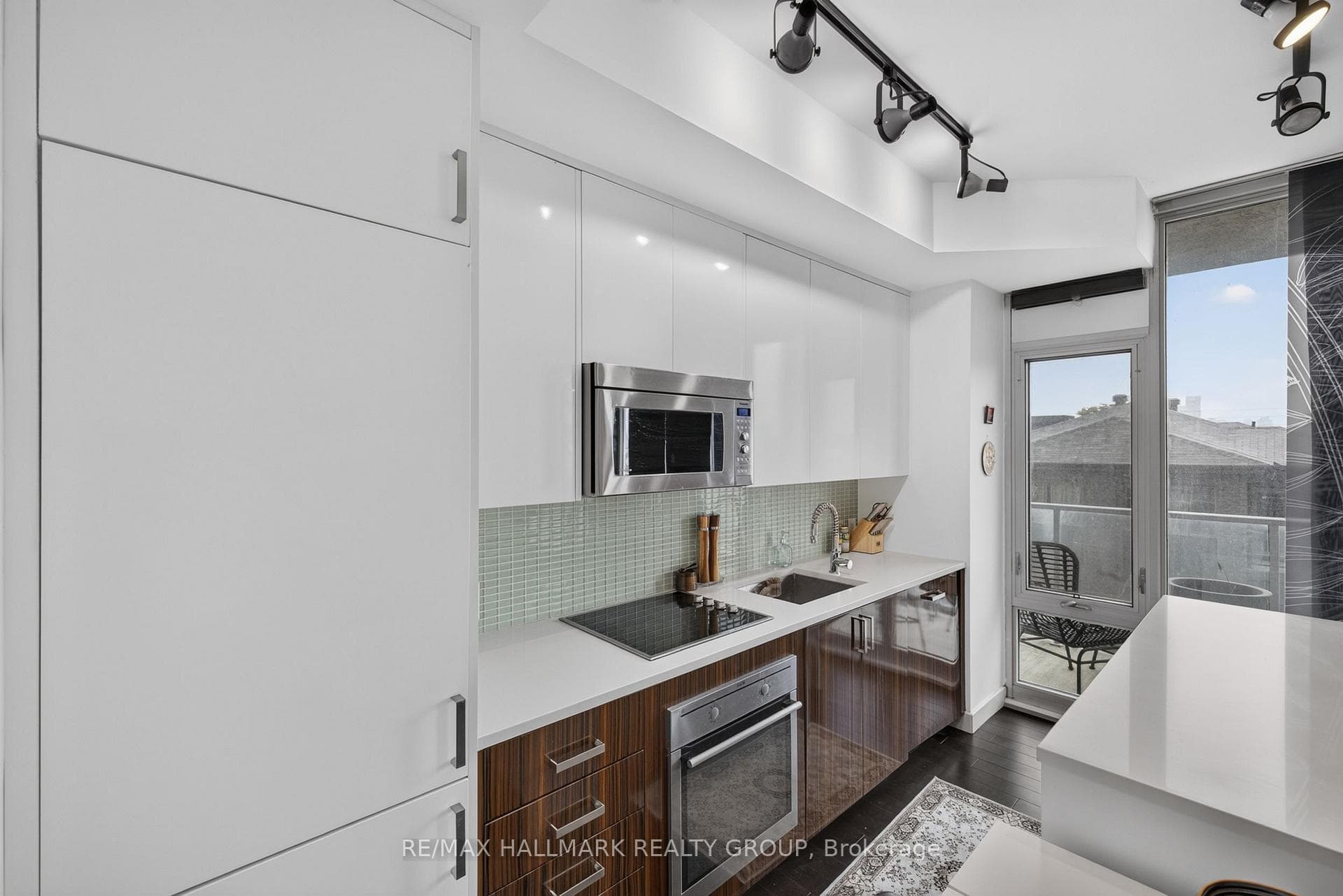 201 Parkdale Avenue Unit 408 photo 16