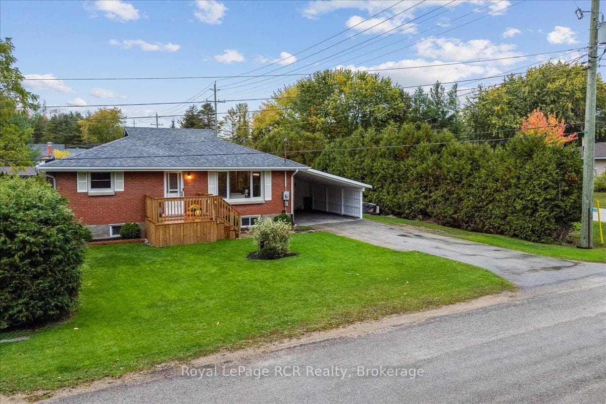 224 Finden Street photo 2