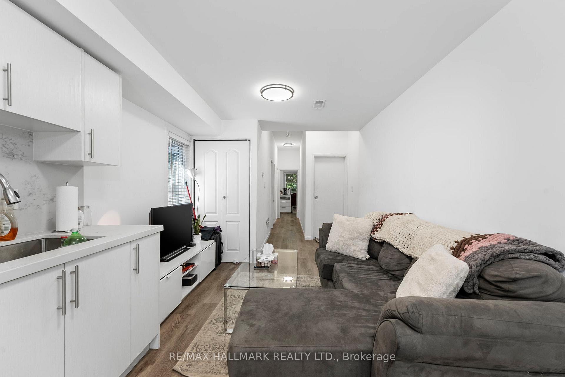 123 Lansdowne Avenue photo 14