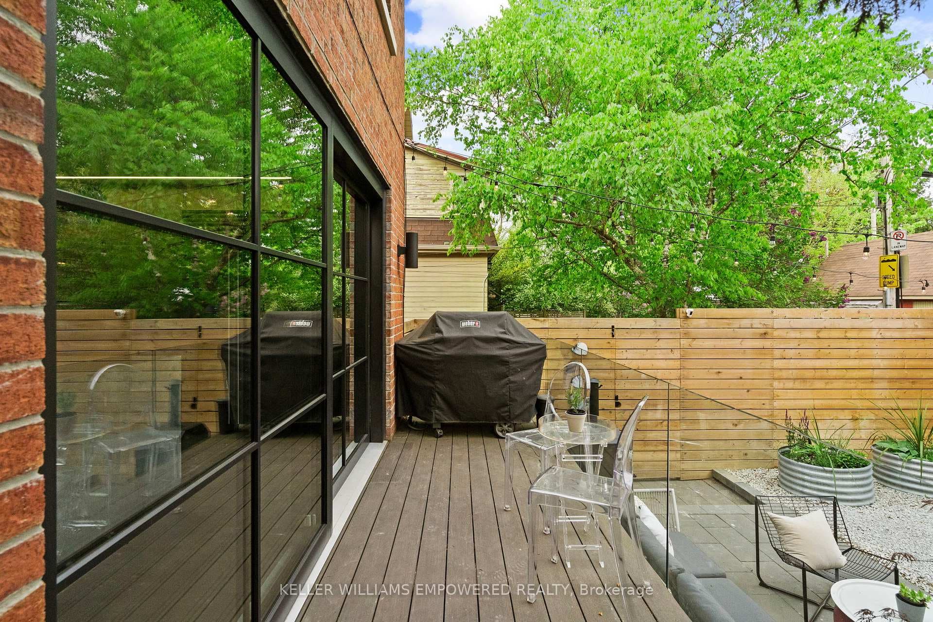 134 Geoffrey Street photo 32