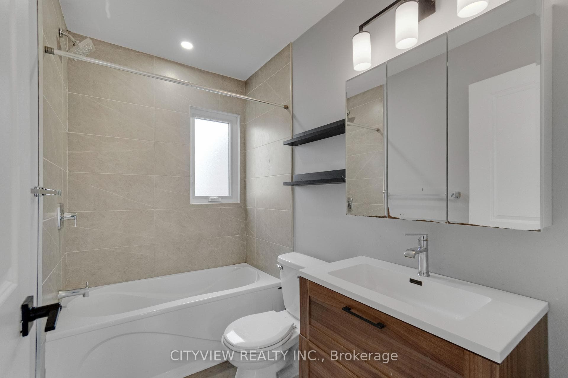 76 Stapleton Avenue photo 23