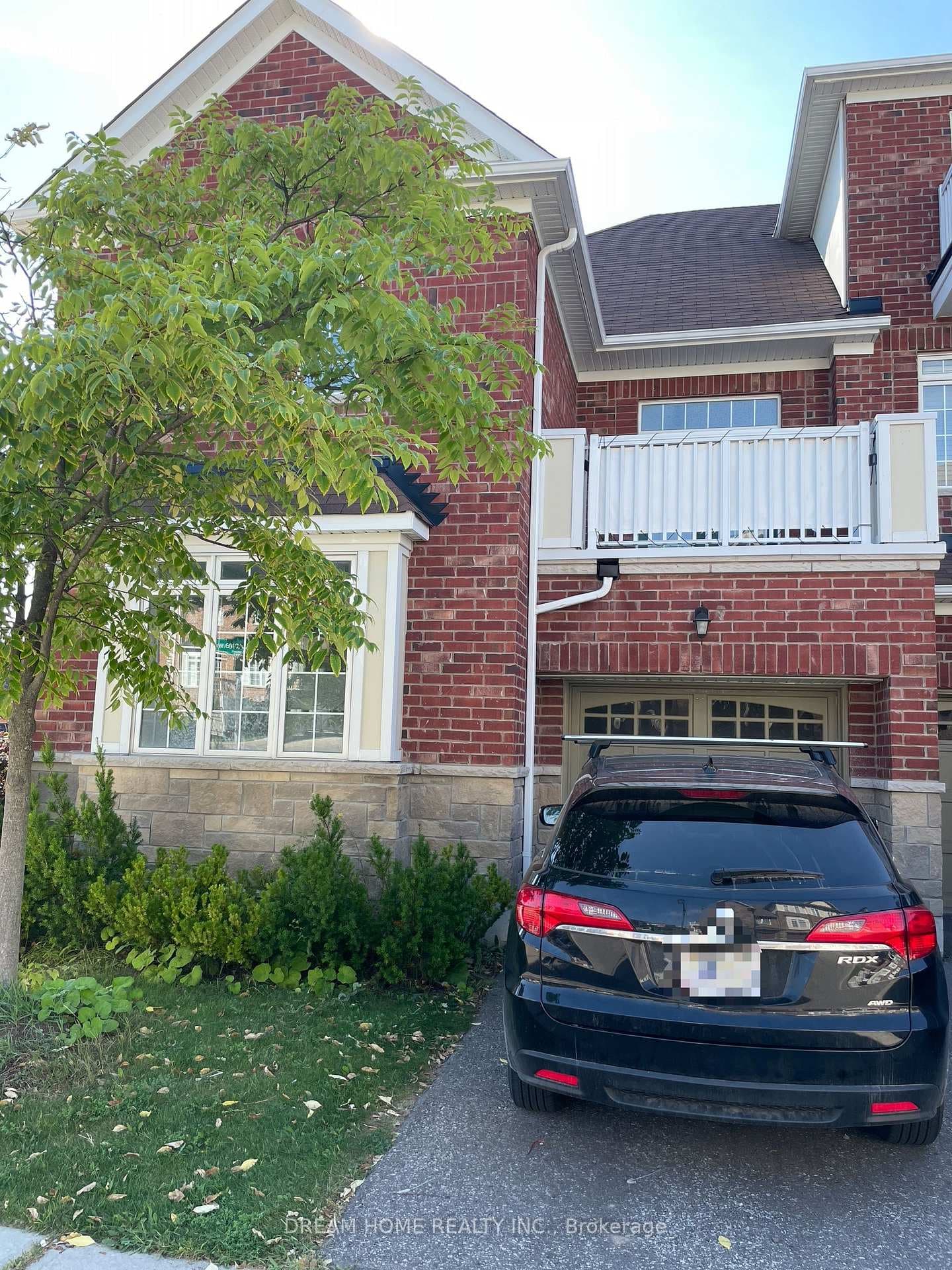 2 Larry Grove Way photo 2