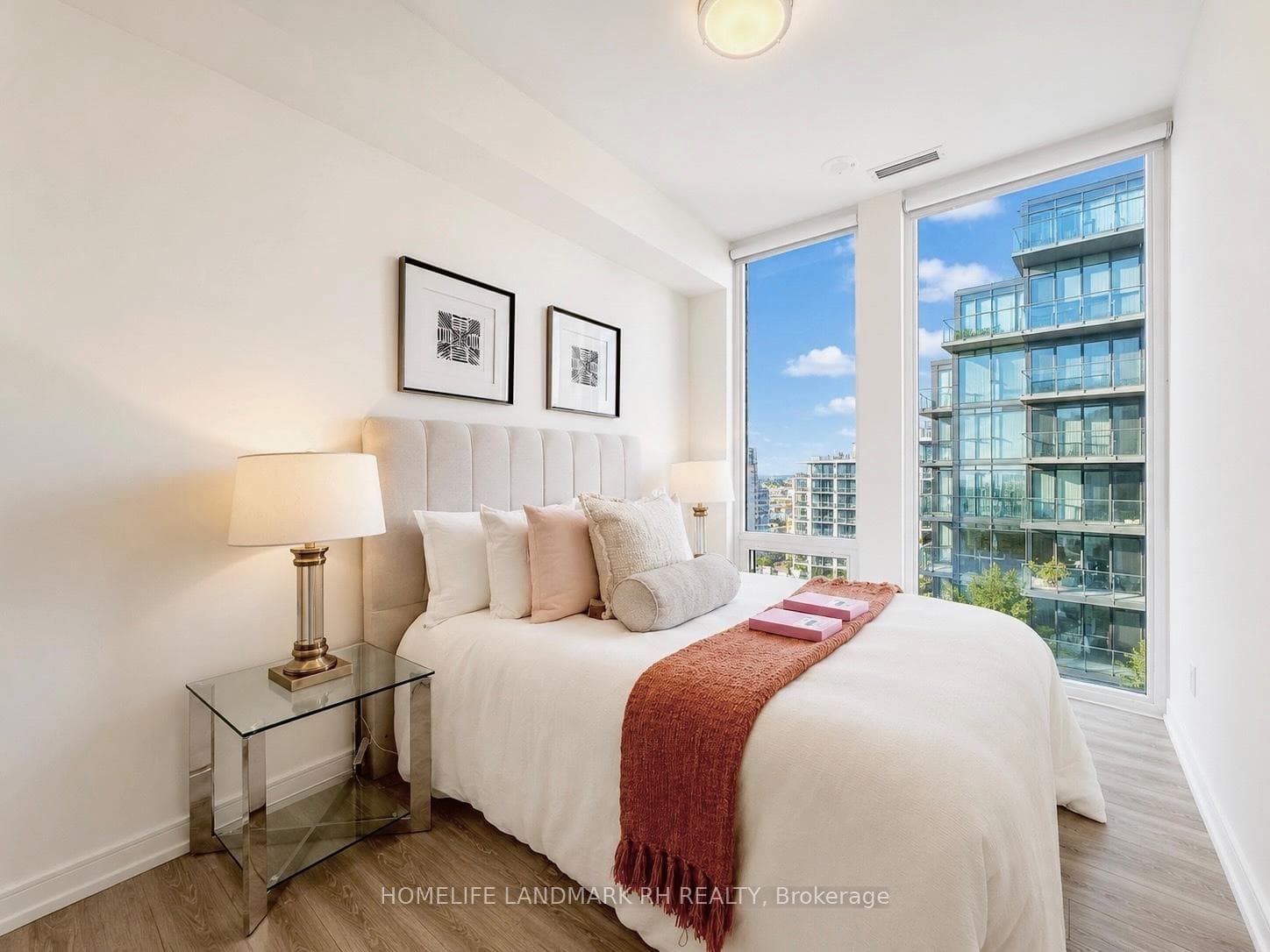 28 Wellesley Street Unit 1004 photo 10
