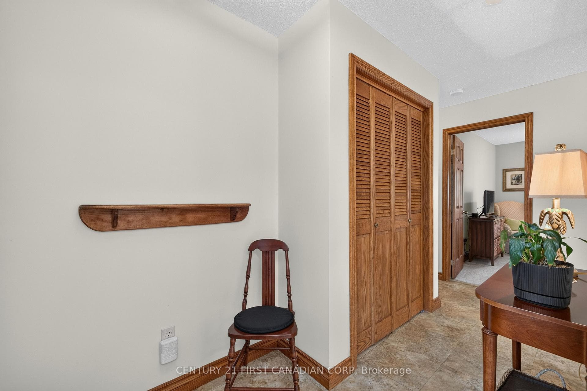 22 Heritage Court photo 4
