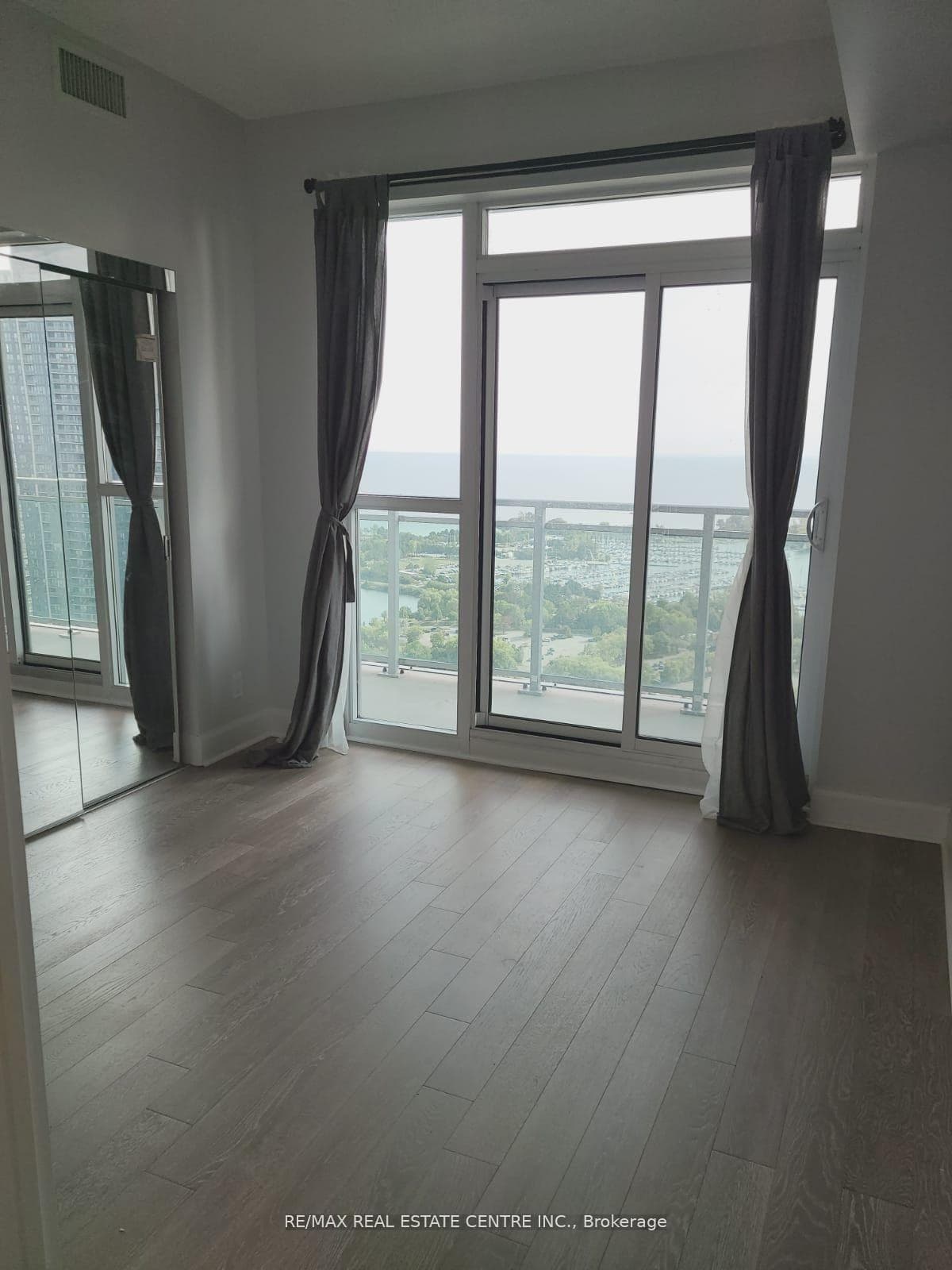 33 Shore Breeze Drive Unit 3011 photo 6