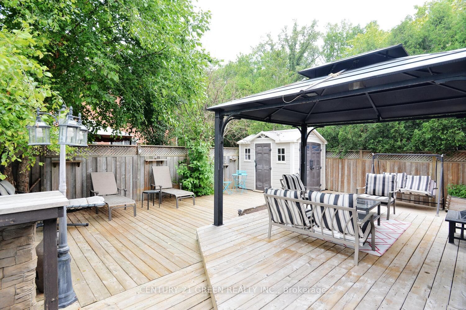 45 Sunley Crescent photo 34