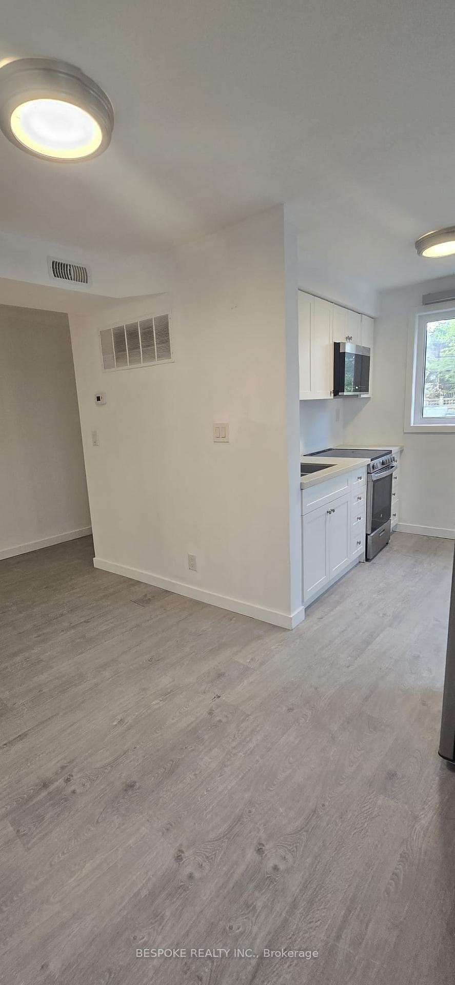 288 EGLINTON Avenue Unit 1 photo 6