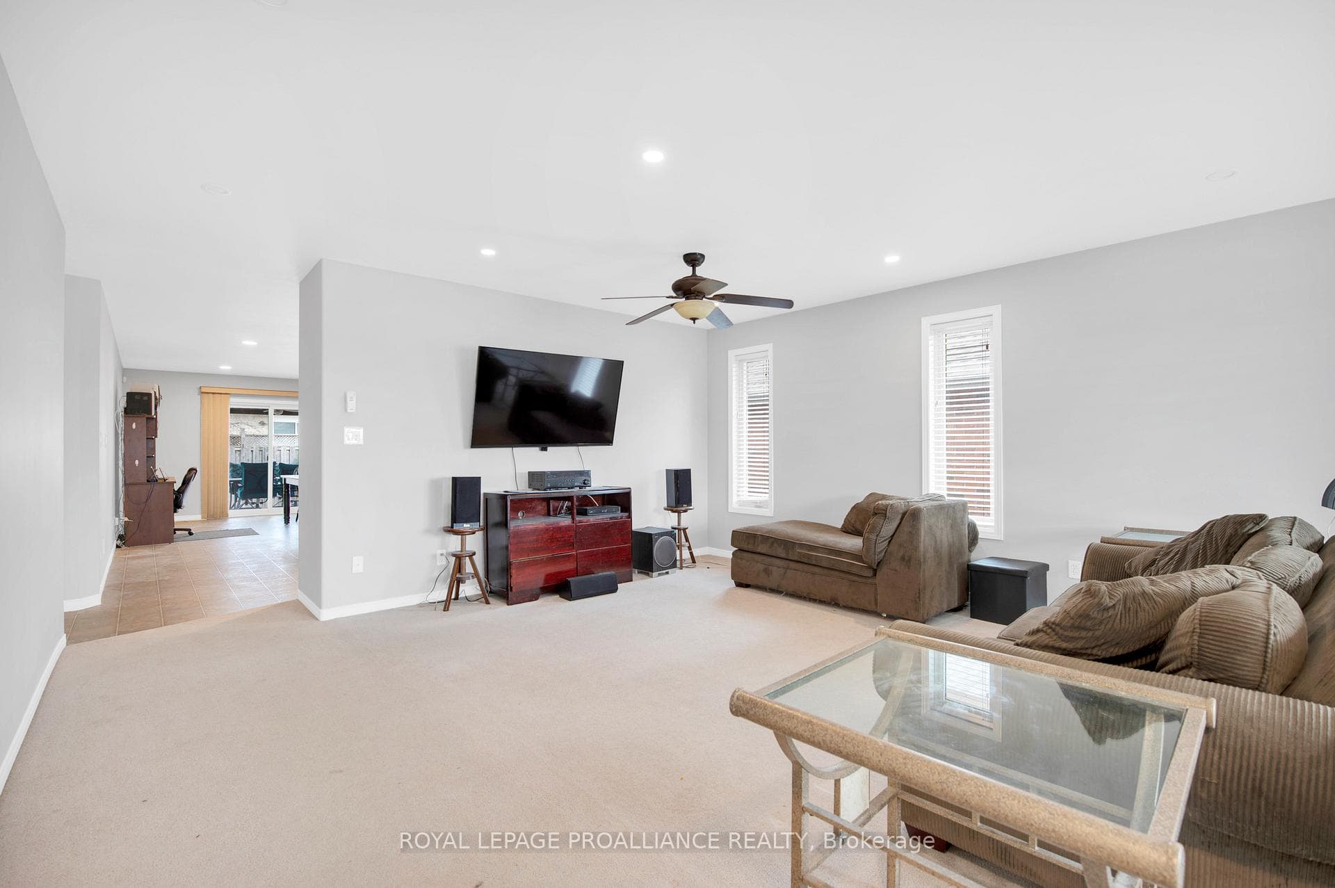 78 Hickory Grove photo 9