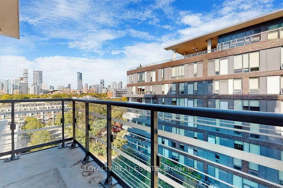 200 Sackville Street Unit 710 photo 5