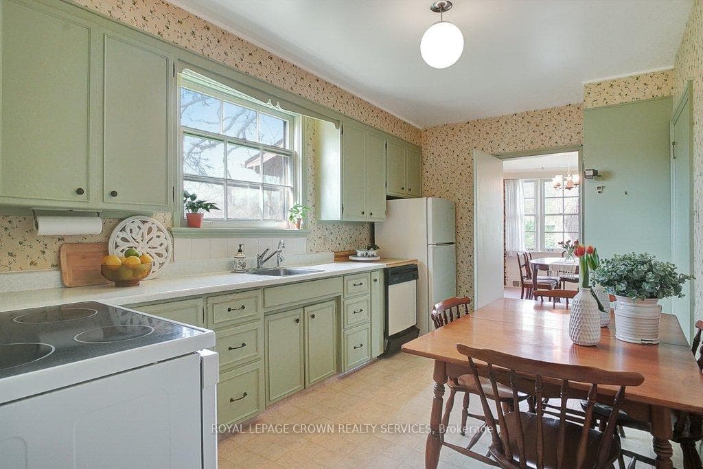 75 Wentworth Avenue photo 12