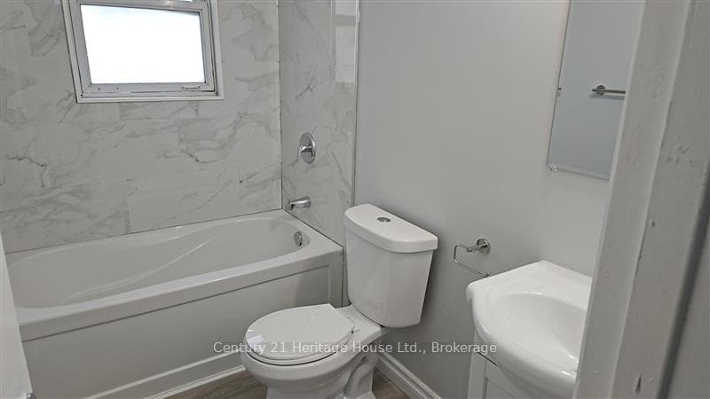 245 Lester Street photo 17